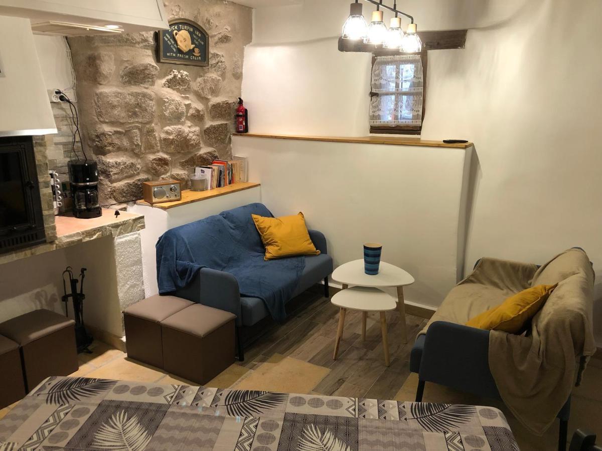Les Maisons Du Conflent, Maisons Familiales En Pierre Au Coeur Des Remparts Villefranche-de-Conflent Esterno foto